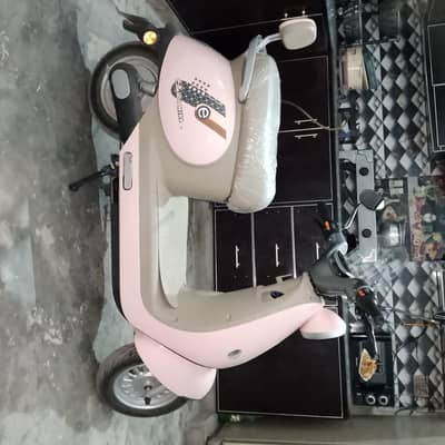 Pink Electric Scooty for Sale – Excellent Condition
