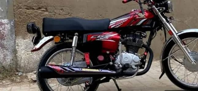 Honda 125 CG 2016 model Whatsapp number 03232596324