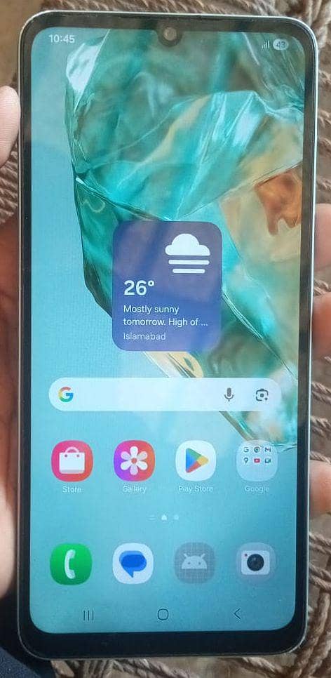Samsung Mobile M05 1