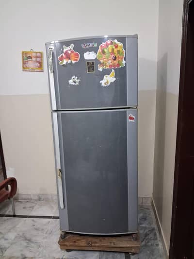 Dowlance Refrigerator, grey colour, Refrigerant R134a,  Model 91996