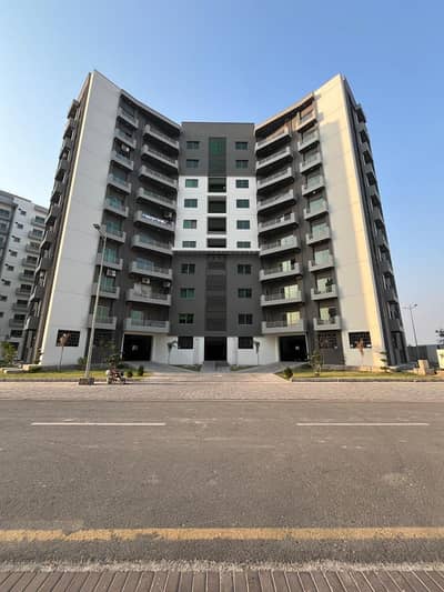 12 MARLA 4 BEDROOM 2ND FLOOR APARTMENT AVAILABLE FOR SALE