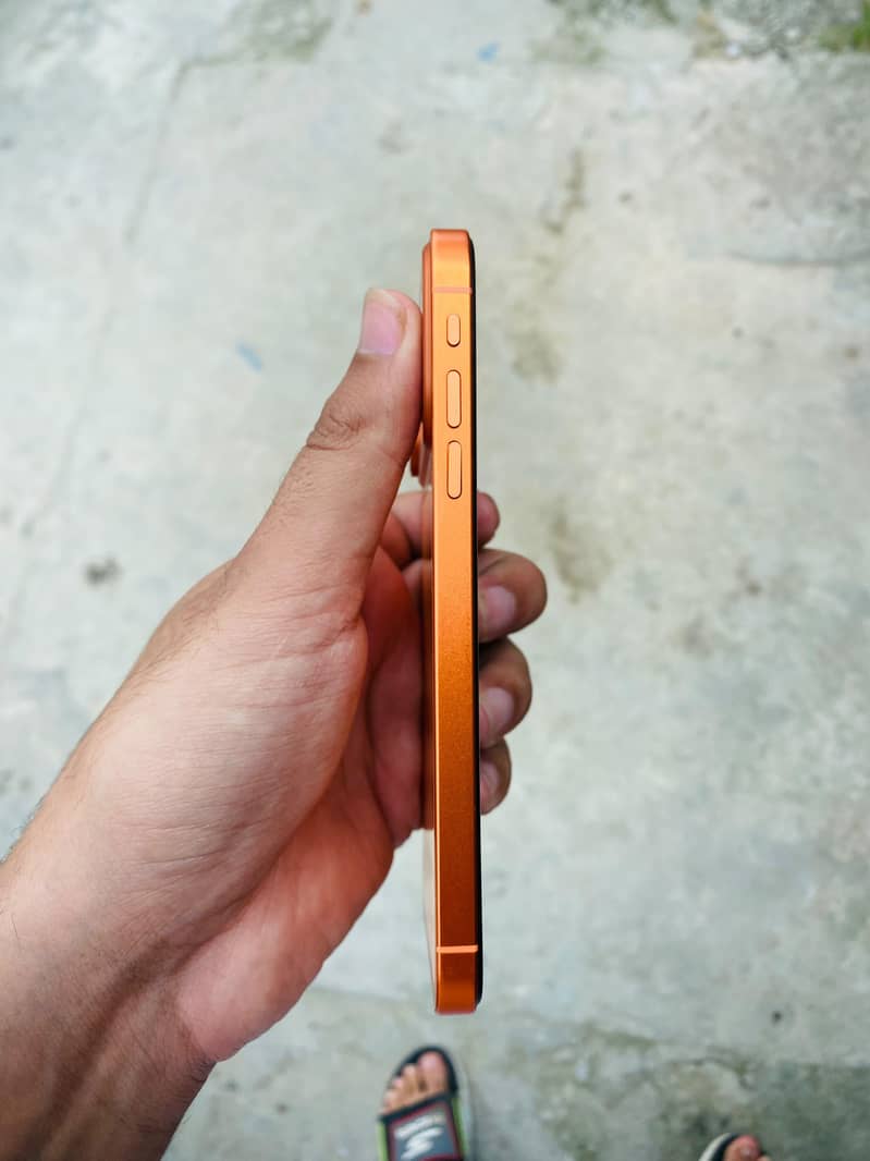 Apple iPhone 11 6