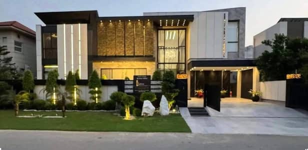 1 KANAL ELEGANT AND FULLY BASEMENT MODERN DOUBLE HEIGHTED BUNGALOW IS AVAILABLE IN THE BEST BLOCK OF DHA LAHORE.