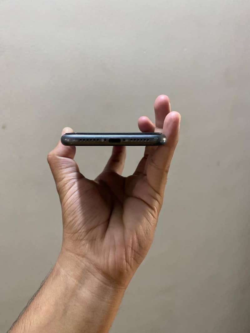Apple iPhone 11 2