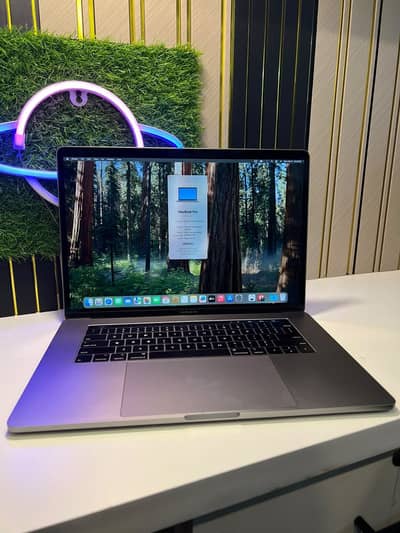 apple macbook pro 2018 core i7 2019 core i9 laptop