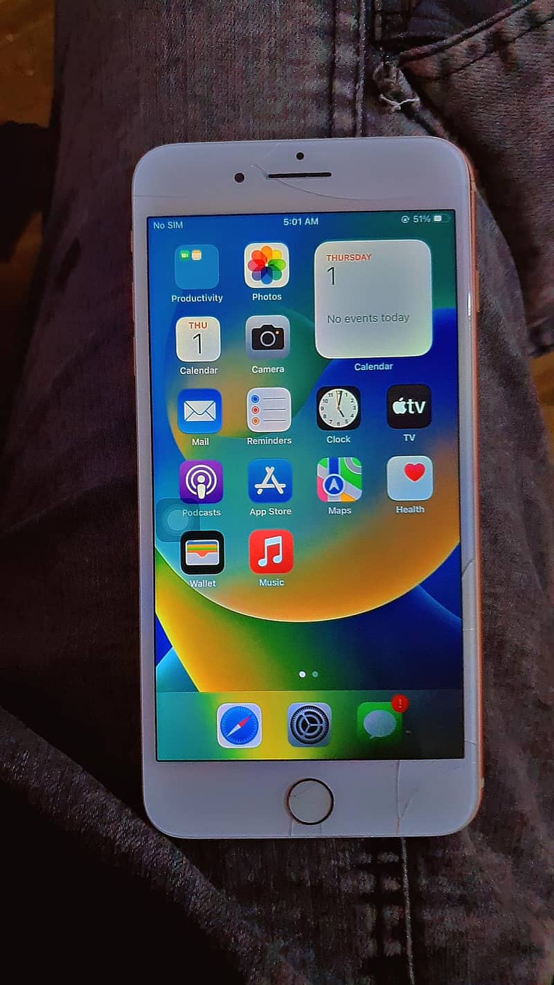 Apple iPhone 8 Plus 1