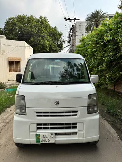 Suzuki Every 2012