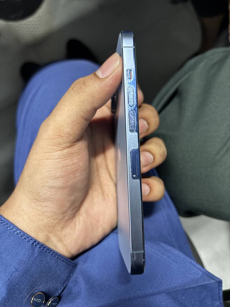 Apple iPhone 13 Pro 1