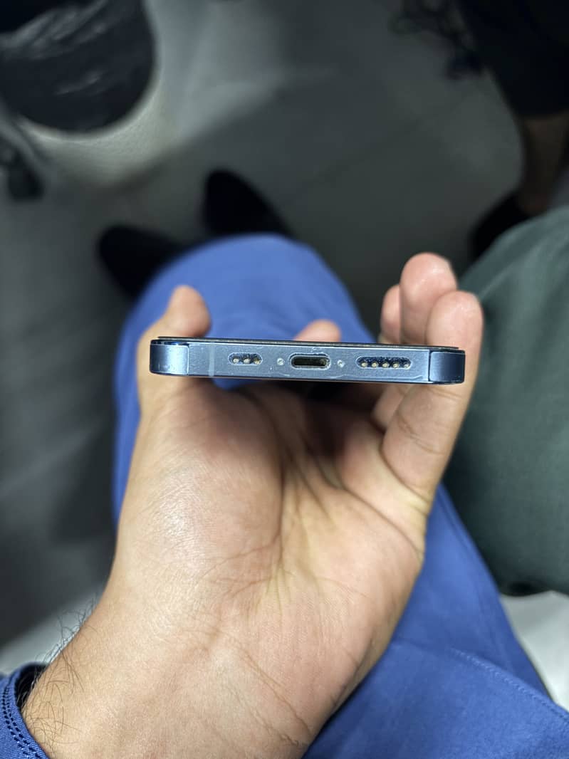 Apple iPhone 13 Pro 6