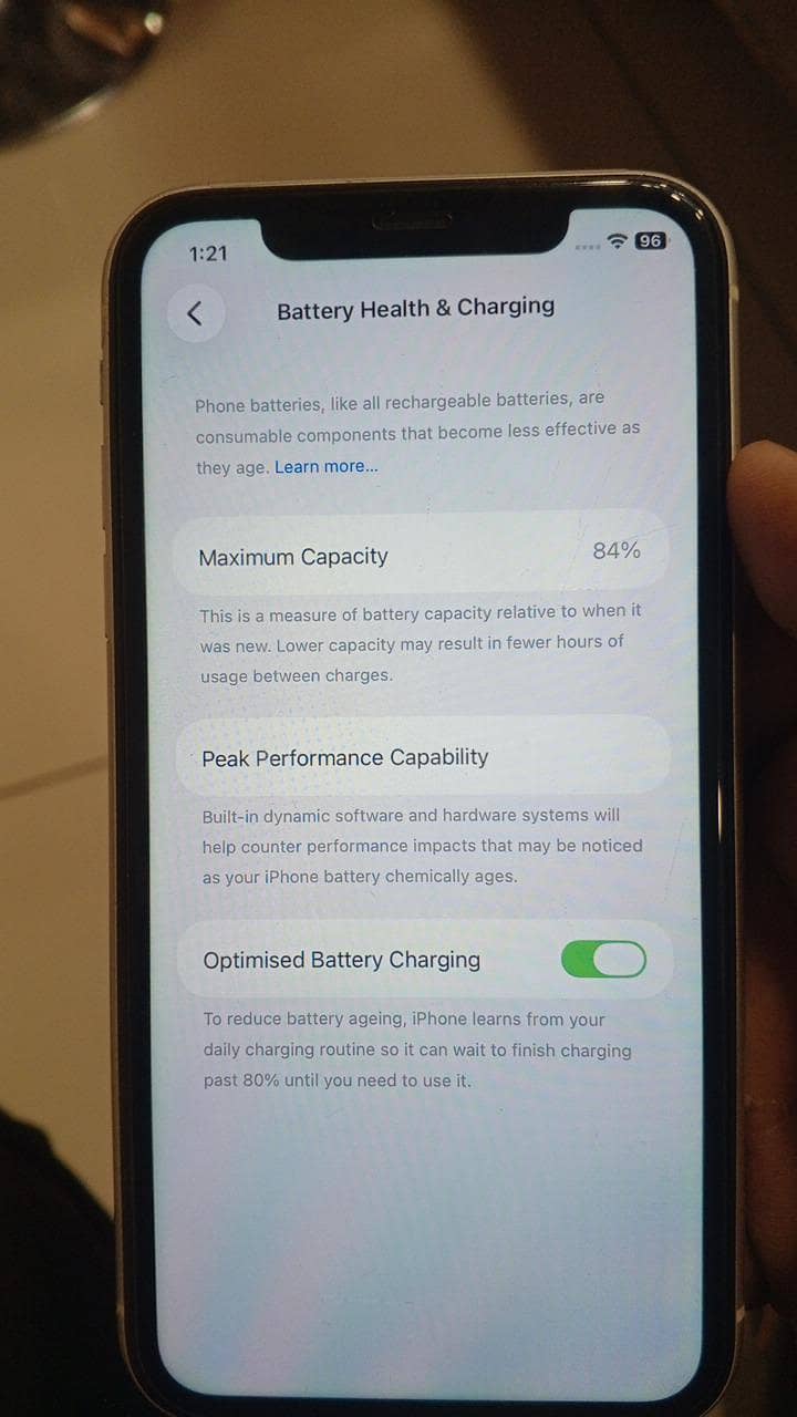 Apple iPhone 11 3