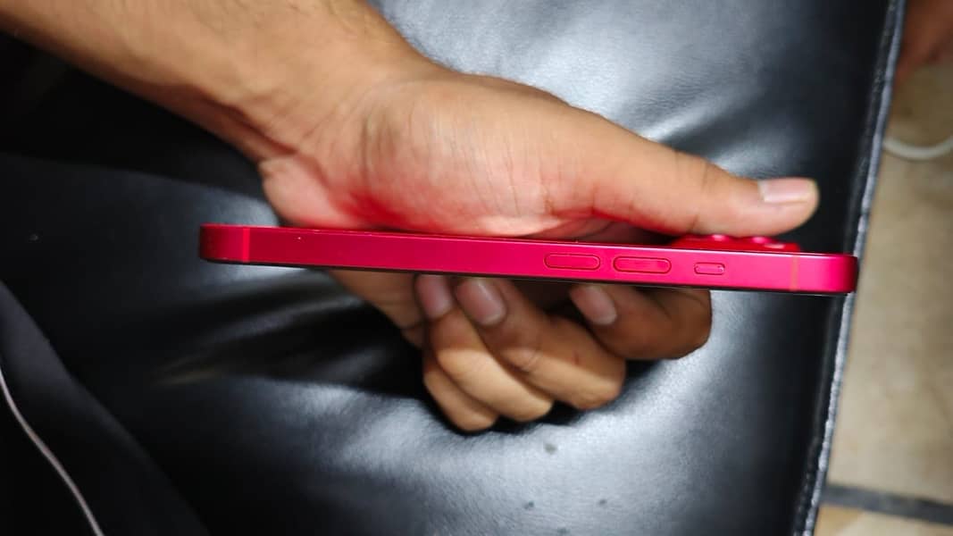 Apple iPhone 14 2