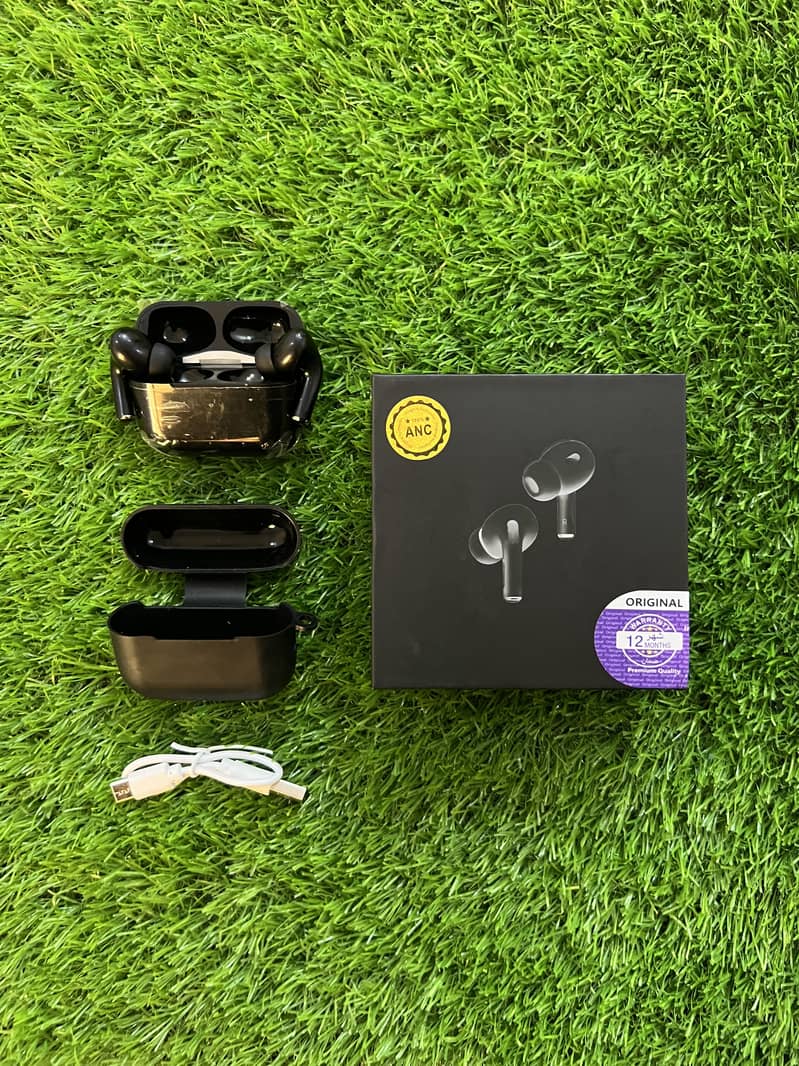 Black earbuds 1