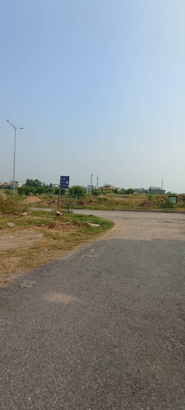 14 Marla plot for sale ideal location FGEHA sector G-14/3 nearly Kashmir highway Islamabad