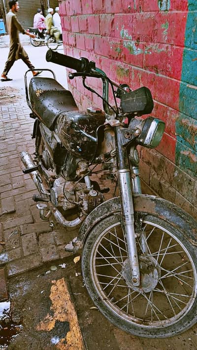 Honda CD 70 2016