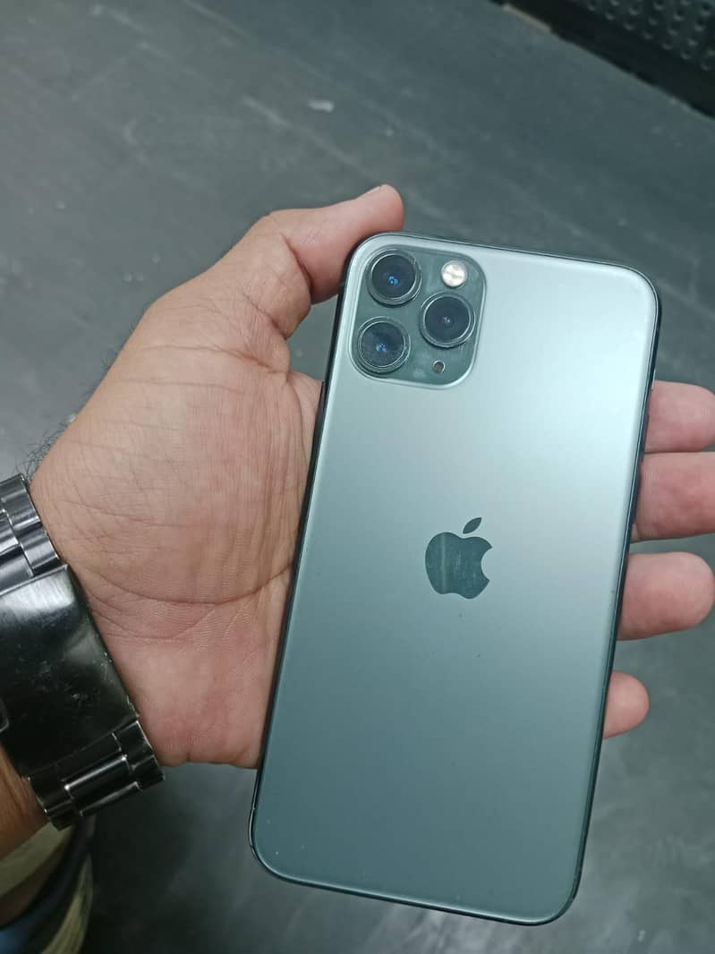 Apple iPhone 11 Pro 3