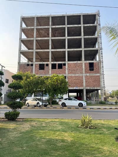 150' MAIN BOULEVARD CORNER HALL IS AVAILABLE FOR RENT