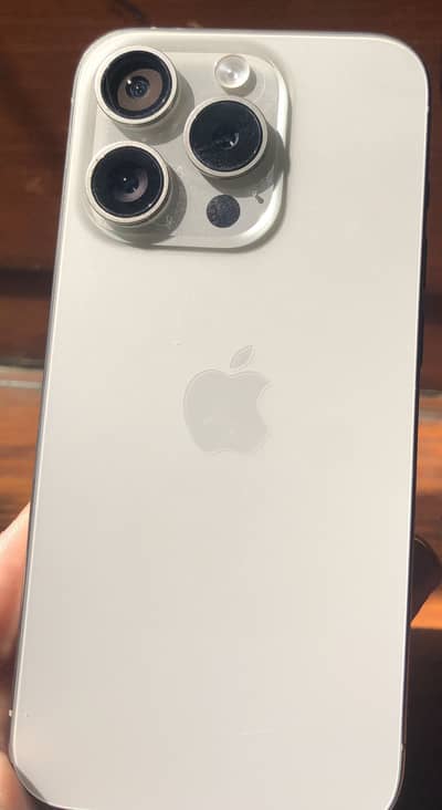 Apple iPhone 15 Pro