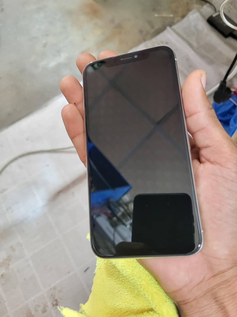 Apple iPhone X 2