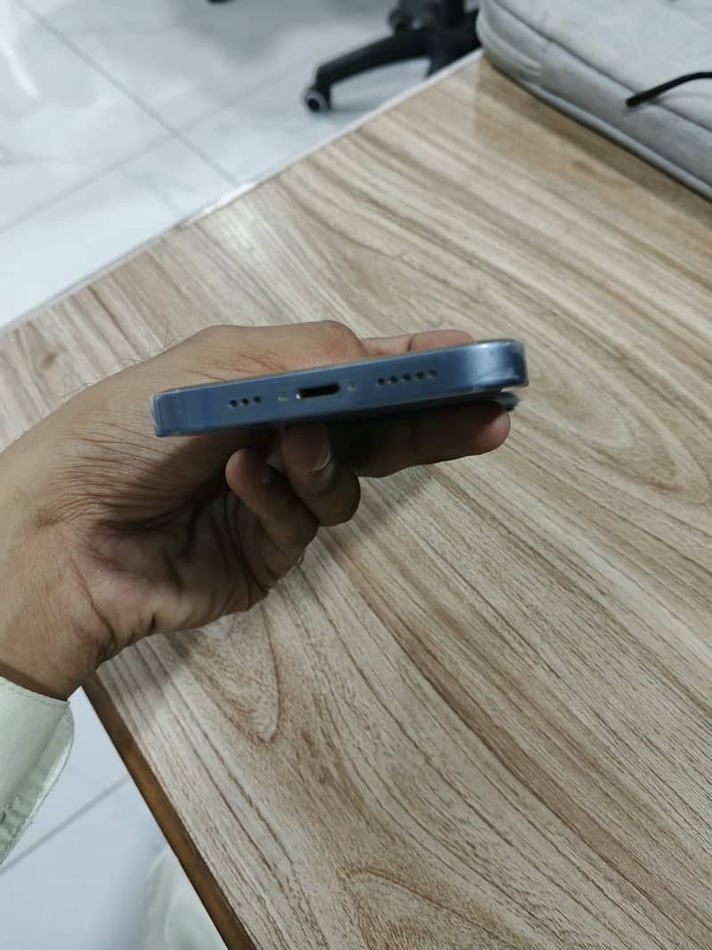 Apple iPhone 14 6