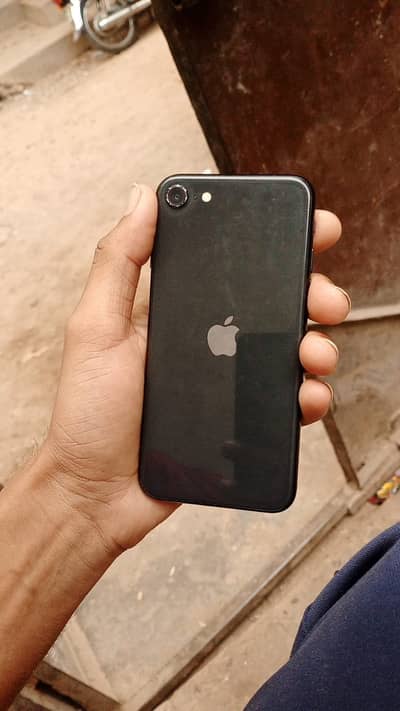 Apple iPhone SE 64 gb al ok exchange possible