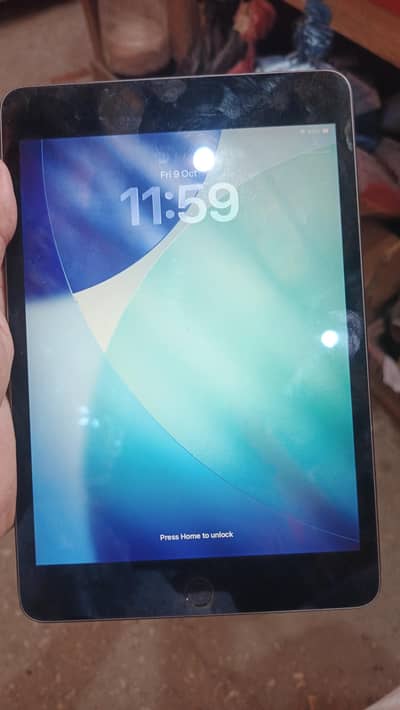 ipad mini 5 with box 64gb