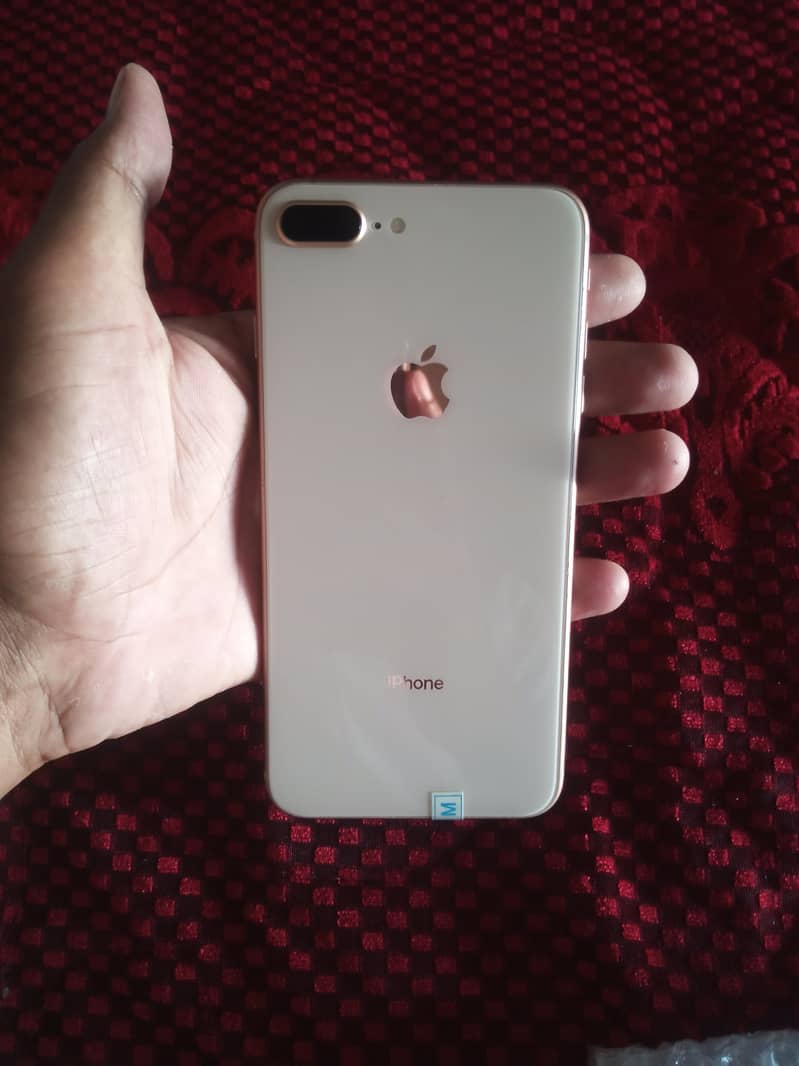 Apple iPhone 8 Plus 2
