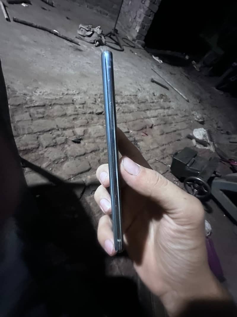 One Plus 8T 6