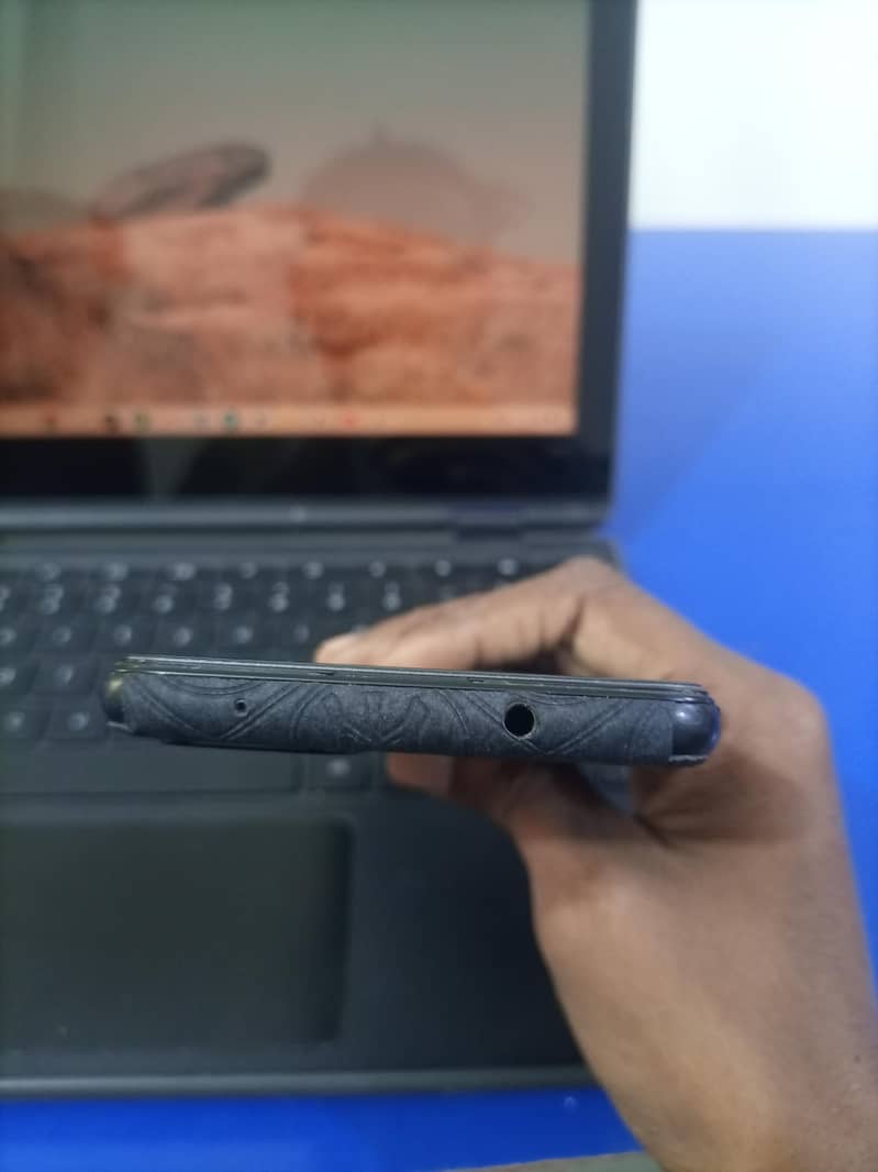 Google Pixel 4a 5