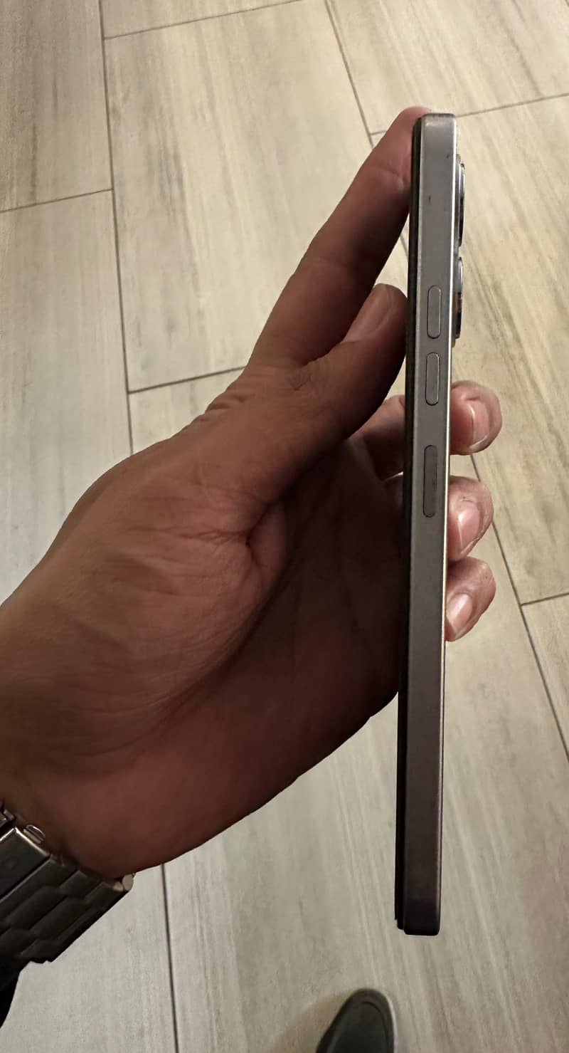 Tecno Spark Go2 5
