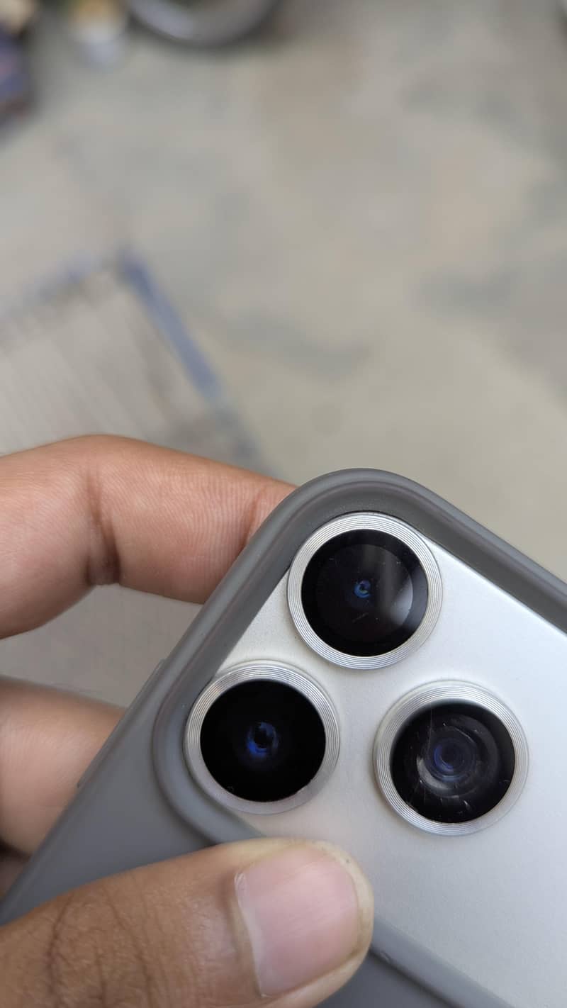 Apple iPhone 17 Pro 6