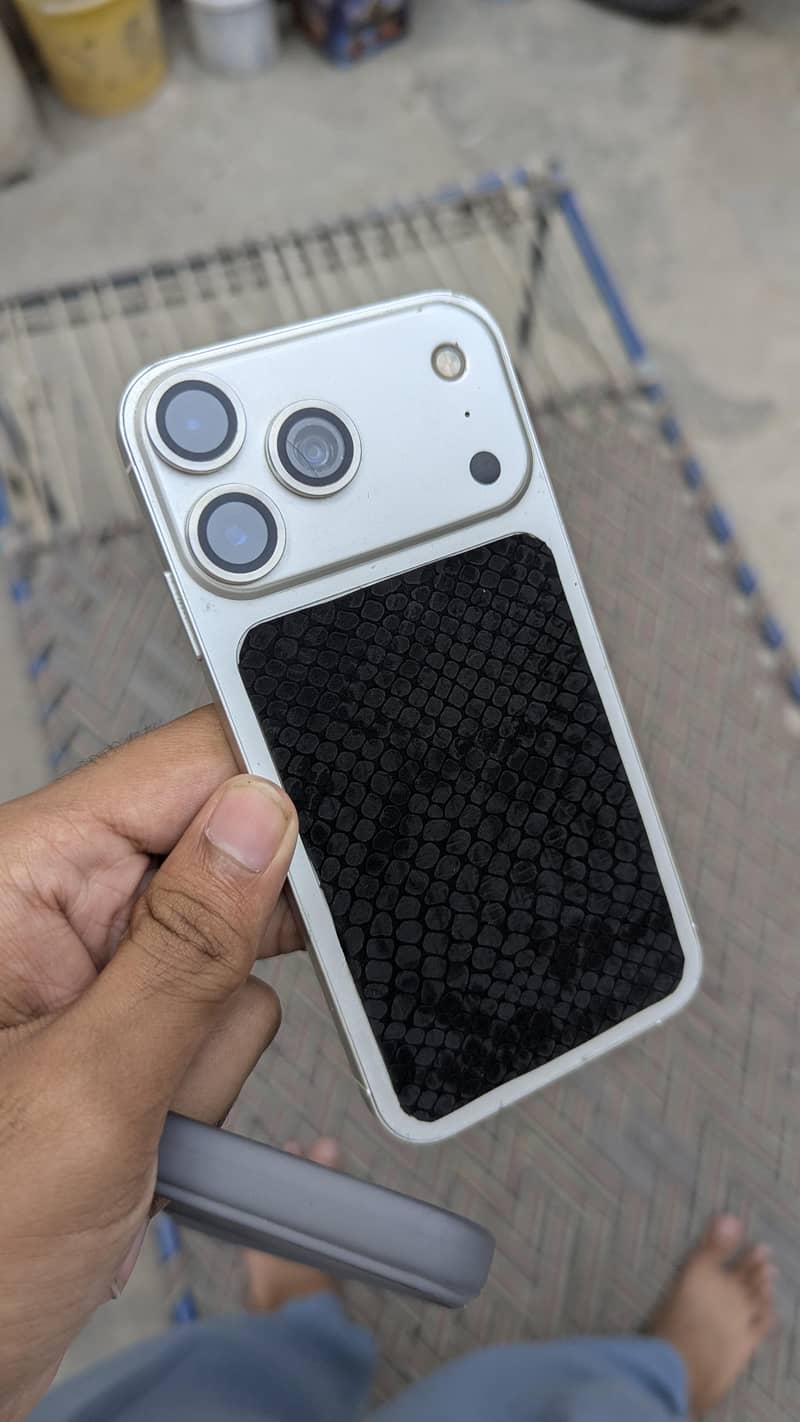 Apple iPhone 17 Pro 7