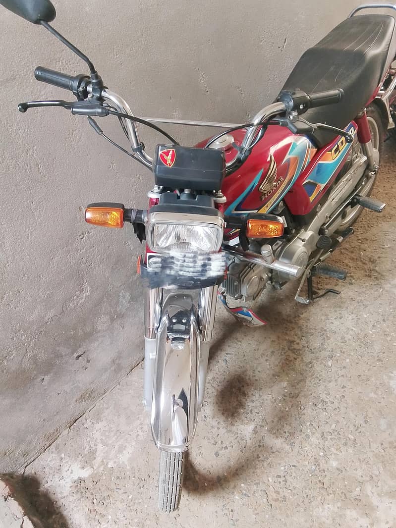 CG,70 0