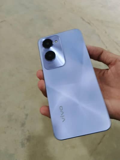 Vivo Y28s