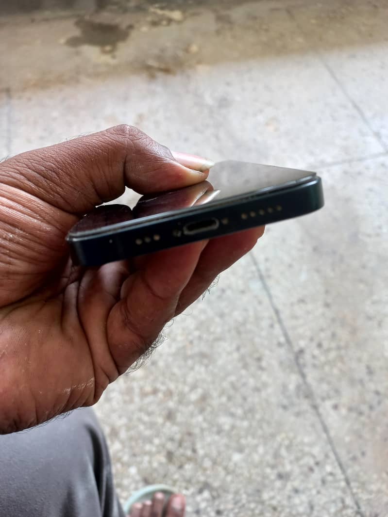 Apple iPhone 14 2