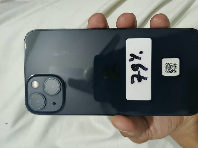 Apple iPhone 13 0