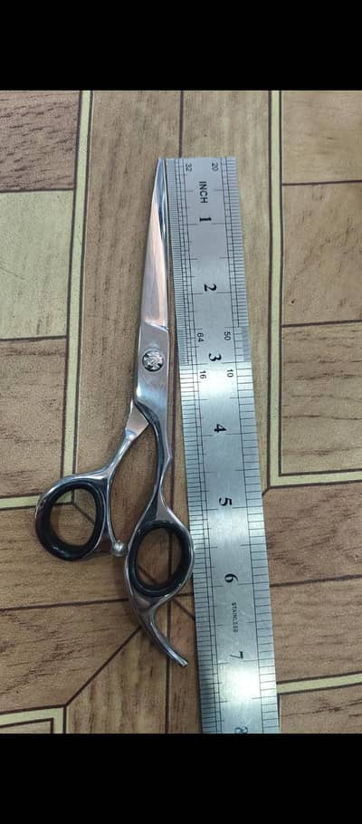 Barber scissors