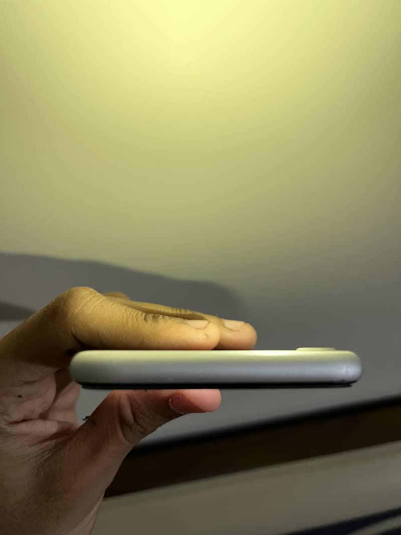 Apple iPhone SE 6