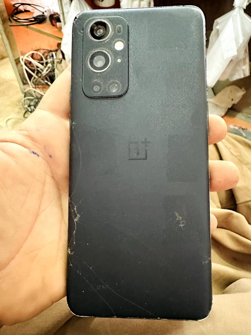 One Plus 9 Pro 4