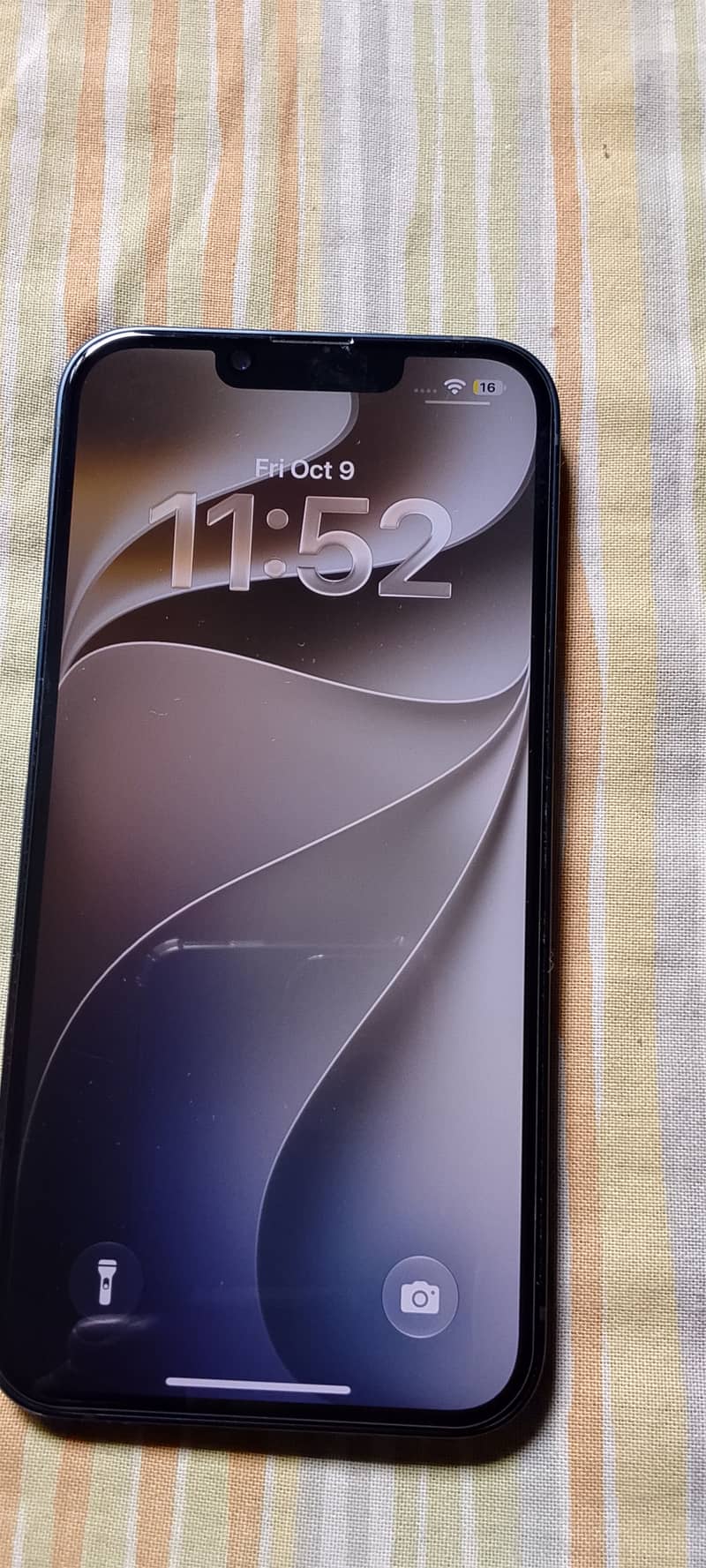 Apple iPhone 13 8