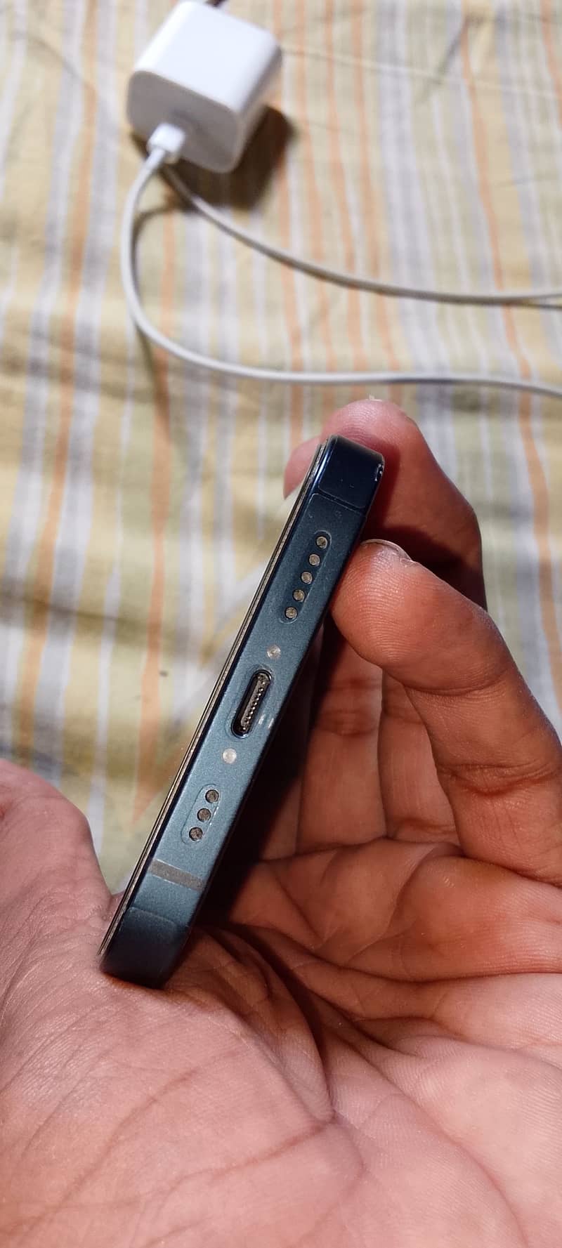 Apple iPhone 13 9