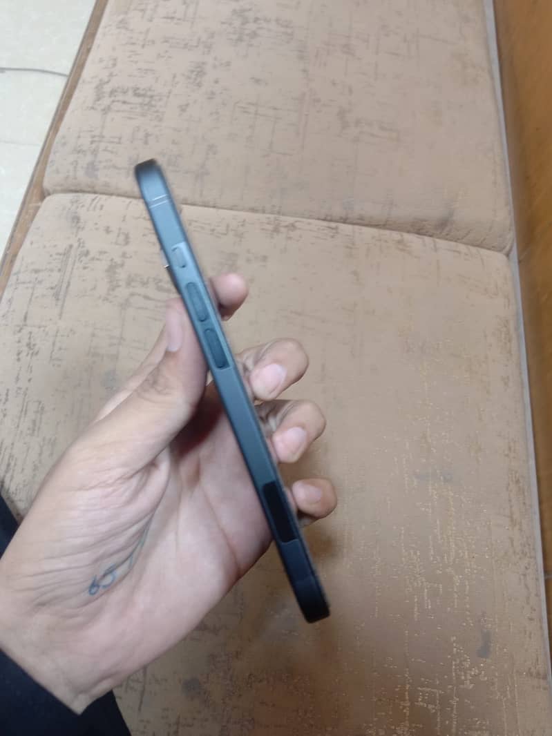 iPhone 15 JV 3
