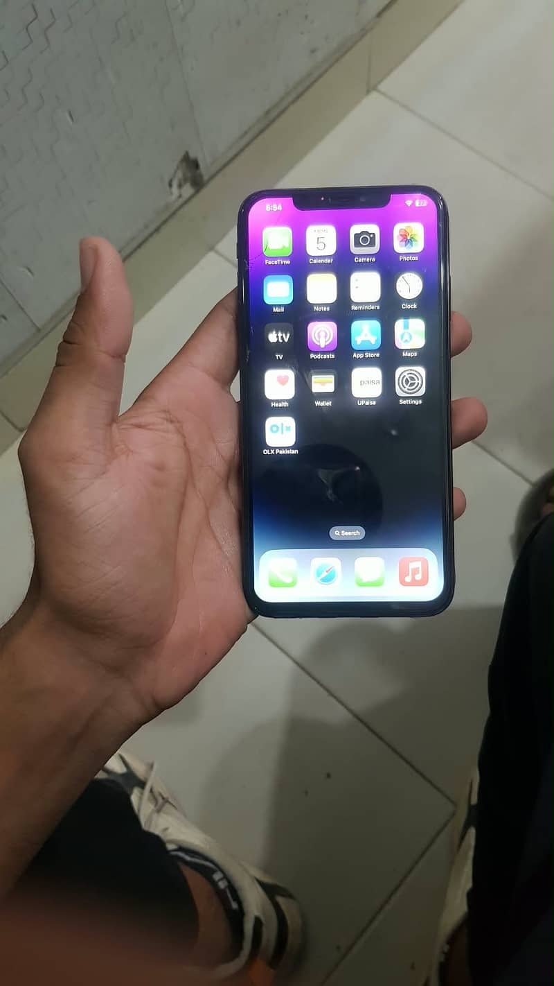 Apple iPhone XS Max 1