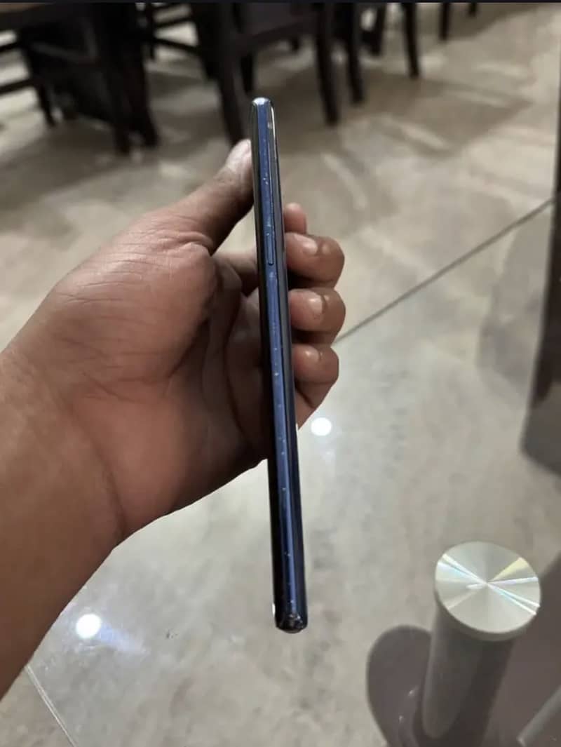 Samsung Mobile Note 8 3