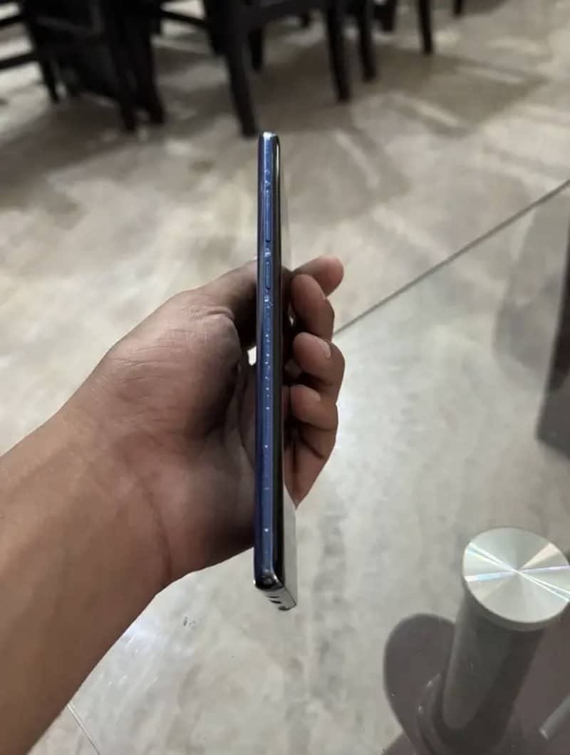 Samsung Mobile Note 8 5