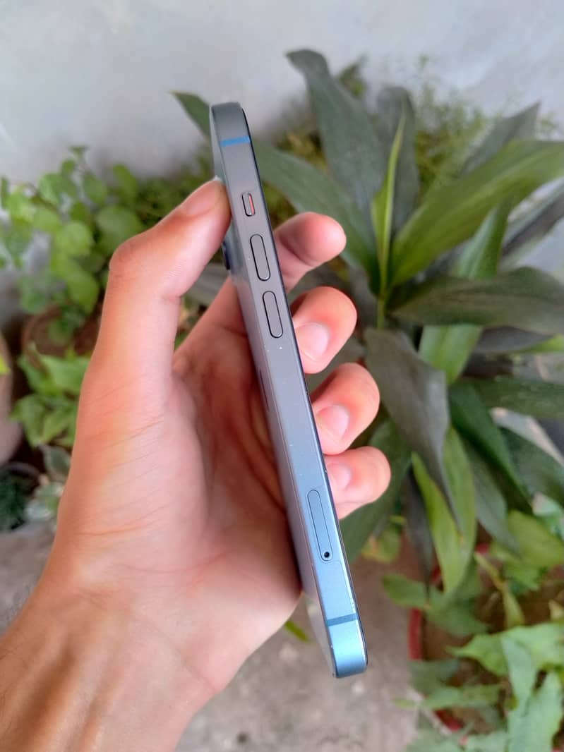 IPHONE 14(Factory unlock)physical sim 4