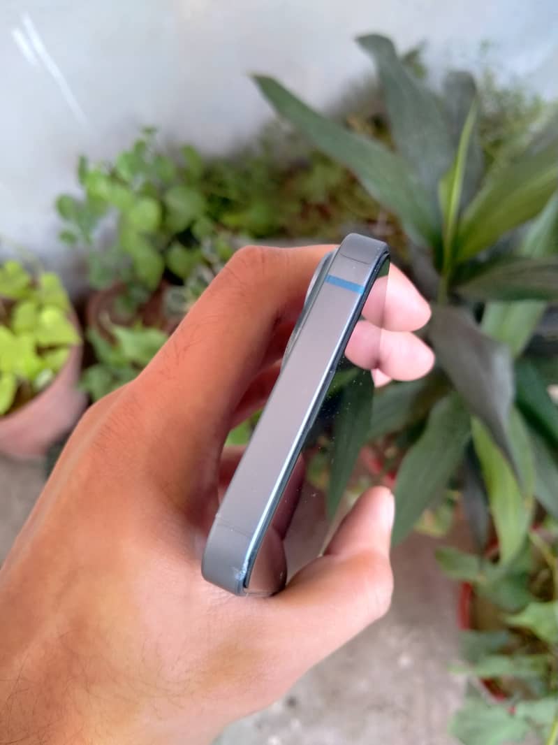 IPHONE 14(Factory unlock)physical sim 8