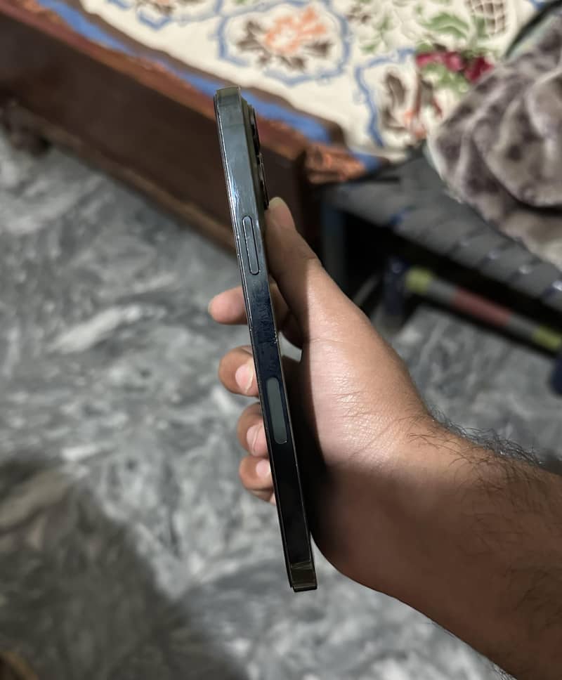 iphone 13 pro max jv 3