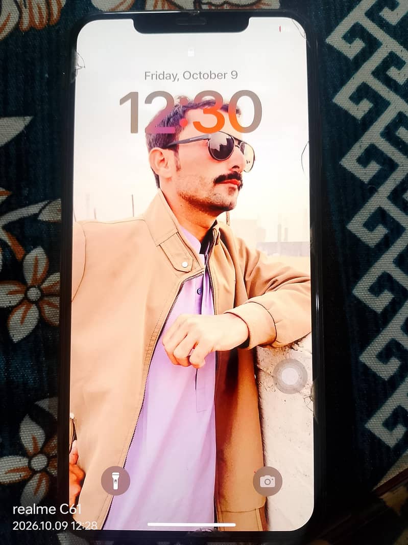 Apple iPhone XS Max 1