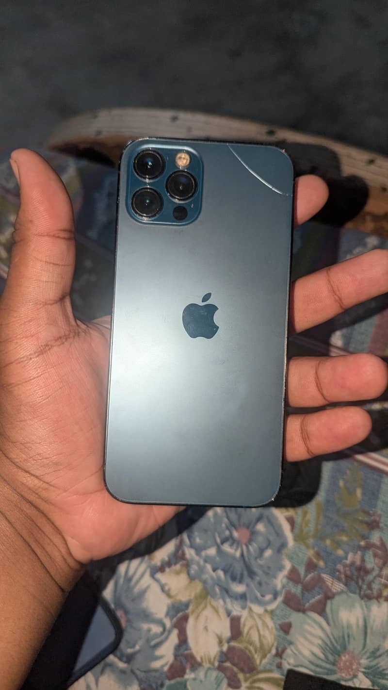 Apple iPhone 12 Pro 3