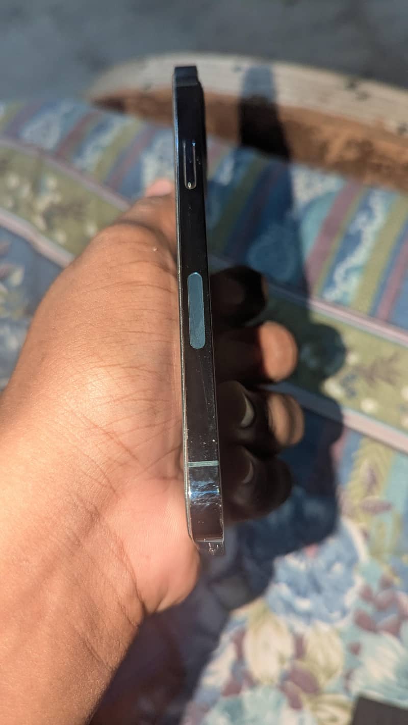 Apple iPhone 12 Pro 6